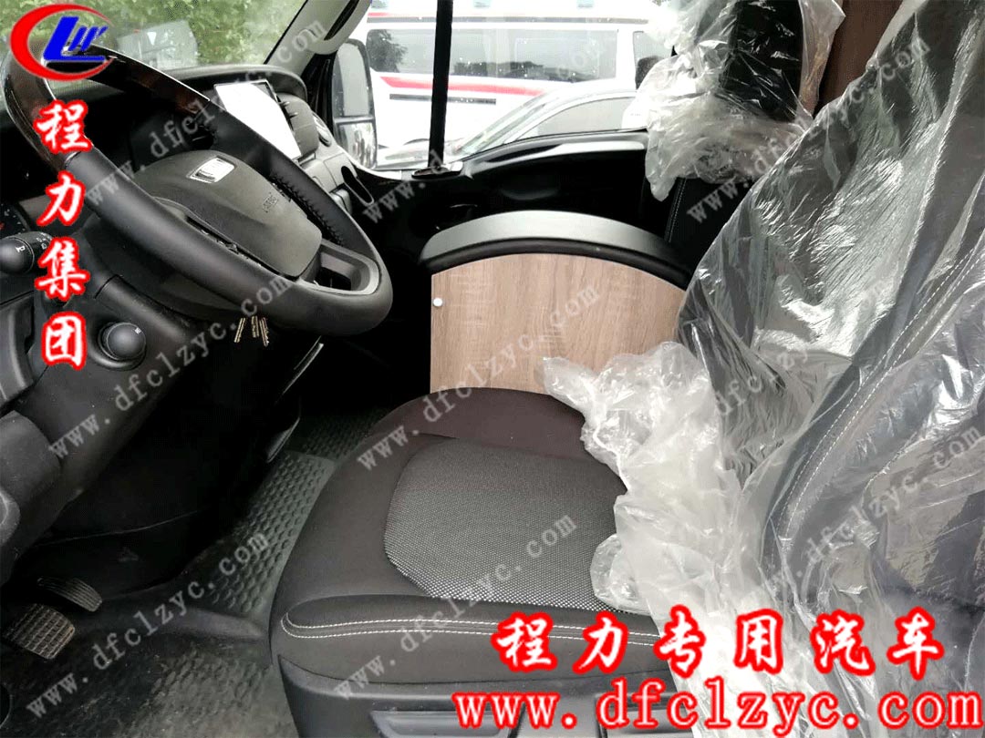 程力集團依維柯房車內(nèi)飾