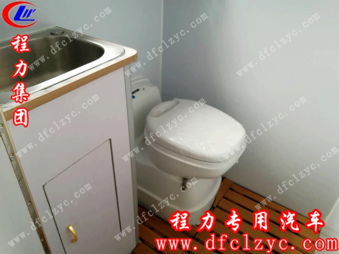 程力集團依維柯房車細節(jié)