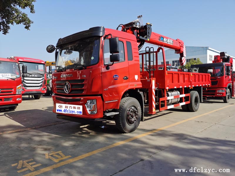 湖北程力專用汽車有限公司東風(fēng)隨車吊