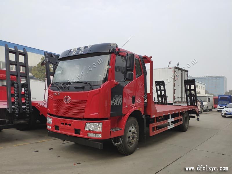 程力集團(tuán)國(guó)六平板車左前方 程力集團(tuán)國(guó)六平板車左前方