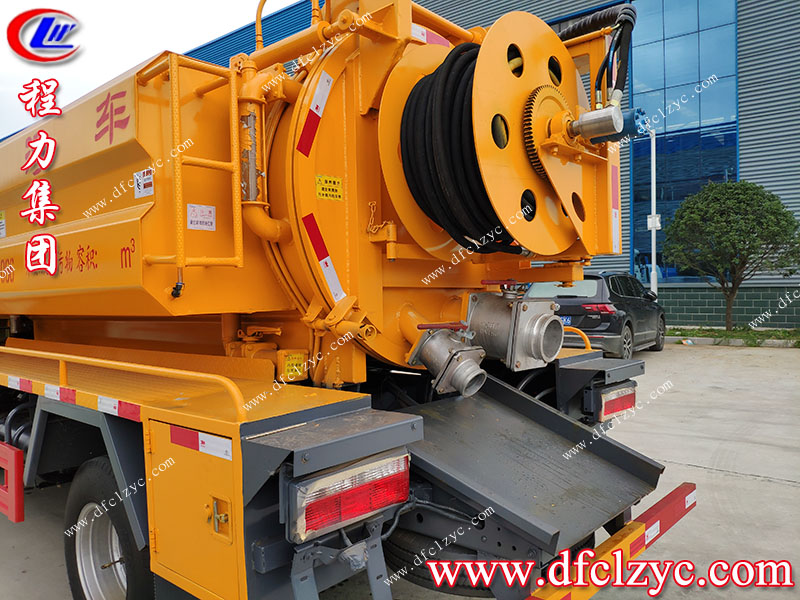 程力集團(tuán)清洗吸污車(chē) 程力集團(tuán)清洗吸污車(chē)